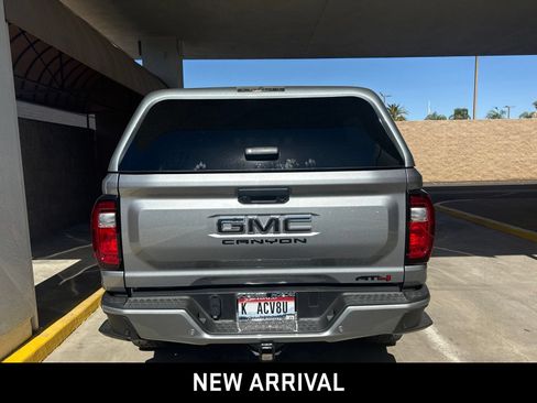 Used 2024 GMC Canyon AT4 w/ LPO, Off Road Lift Package AWD/4WD image 6