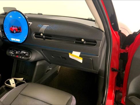 Certified 2025 MINI Cooper S image 23