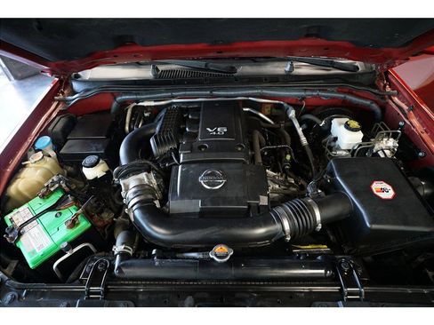 Used 2018 Nissan Frontier PRO-4X image 10