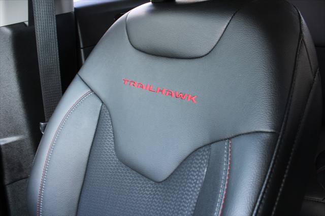 Certified 2022 Jeep Compass Trailhawk w/ Trailhawk Convenience Group AWD/4WD image 30