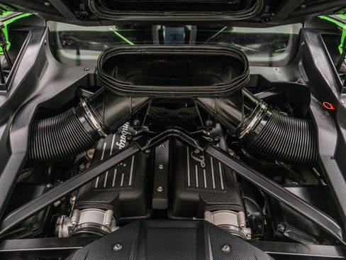 Used 2024 Lamborghini Huracan Sterrato image 12