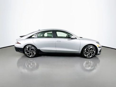 Used 2024 Hyundai Ioniq 6 SEL AWD/4WD image 9