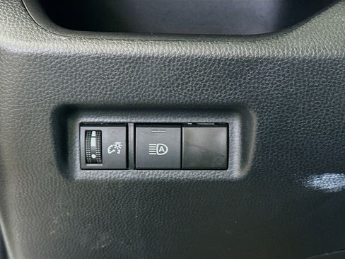 Used 2024 Toyota RAV4 XLE image 17