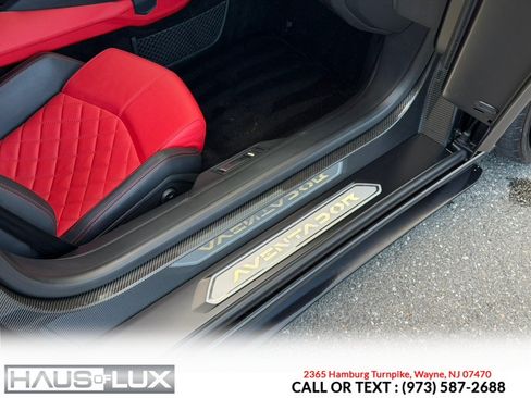 Used 2018 Lamborghini Aventador S AWD/4WD image 29