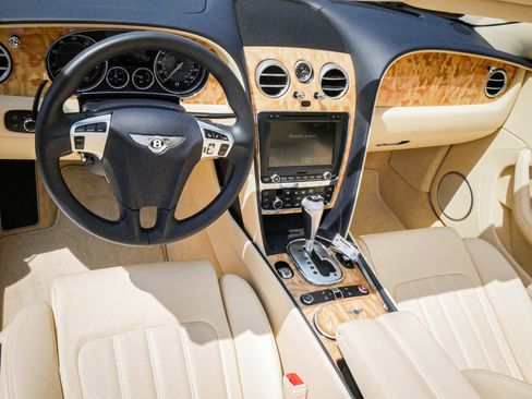 Used 2015 Bentley Continental GT V8 S image 28
