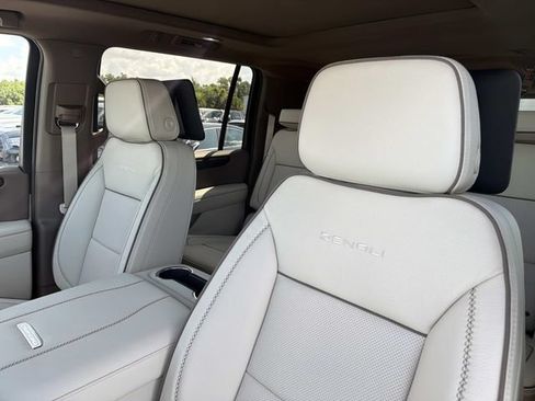 New 2026 GMC Yukon XL Denali w/ Denali Reserve Package AWD/4WD image 20