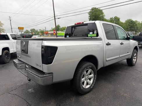 Used 2010 Nissan Titan SE AWD/4WD image 8