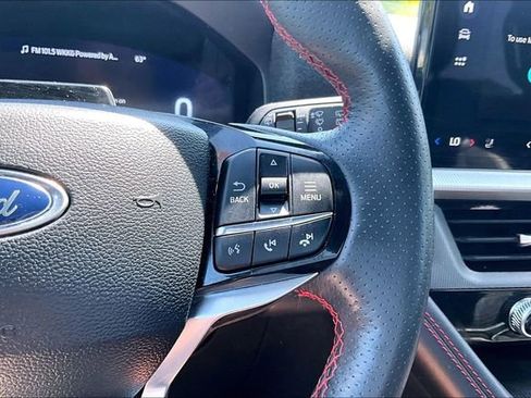 Used 2025 Ford Explorer ST-Line w/ ST-Line Street Pack AWD/4WD image 19