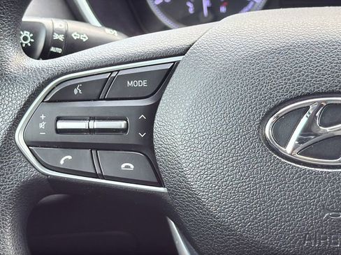 Used 2020 Hyundai Santa Fe SE image 21