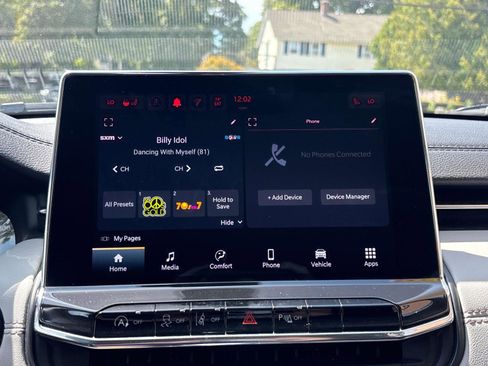 Used 2022 Jeep Compass Limited image 17