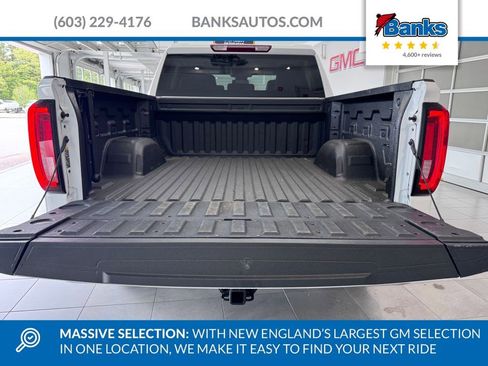 Certified 2025 GMC Sierra 1500 SLT AWD/4WD image 11