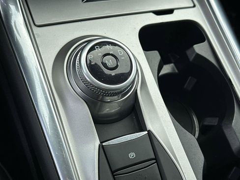 Used 2020 Ford Explorer Limited image 18