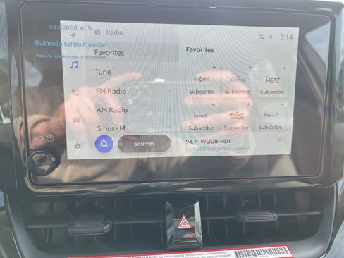 Used 2025 Toyota Corolla LE w/ Convenience Package image 13