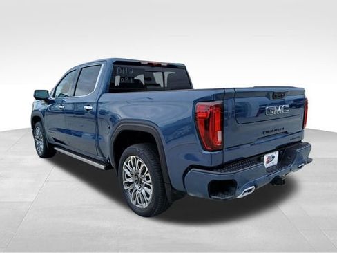 New 2026 GMC Sierra 1500 Denali Ultimate w/ LPO, Black Badging Package AWD/4WD image 3