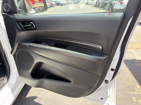 Used 2024 Dodge Durango GT RWD image 11