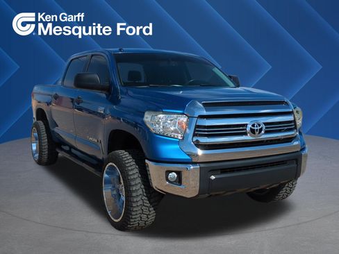 Used 2017 Toyota Tundra SR5 w/ TRD Off Road Package AWD/4WD image 1