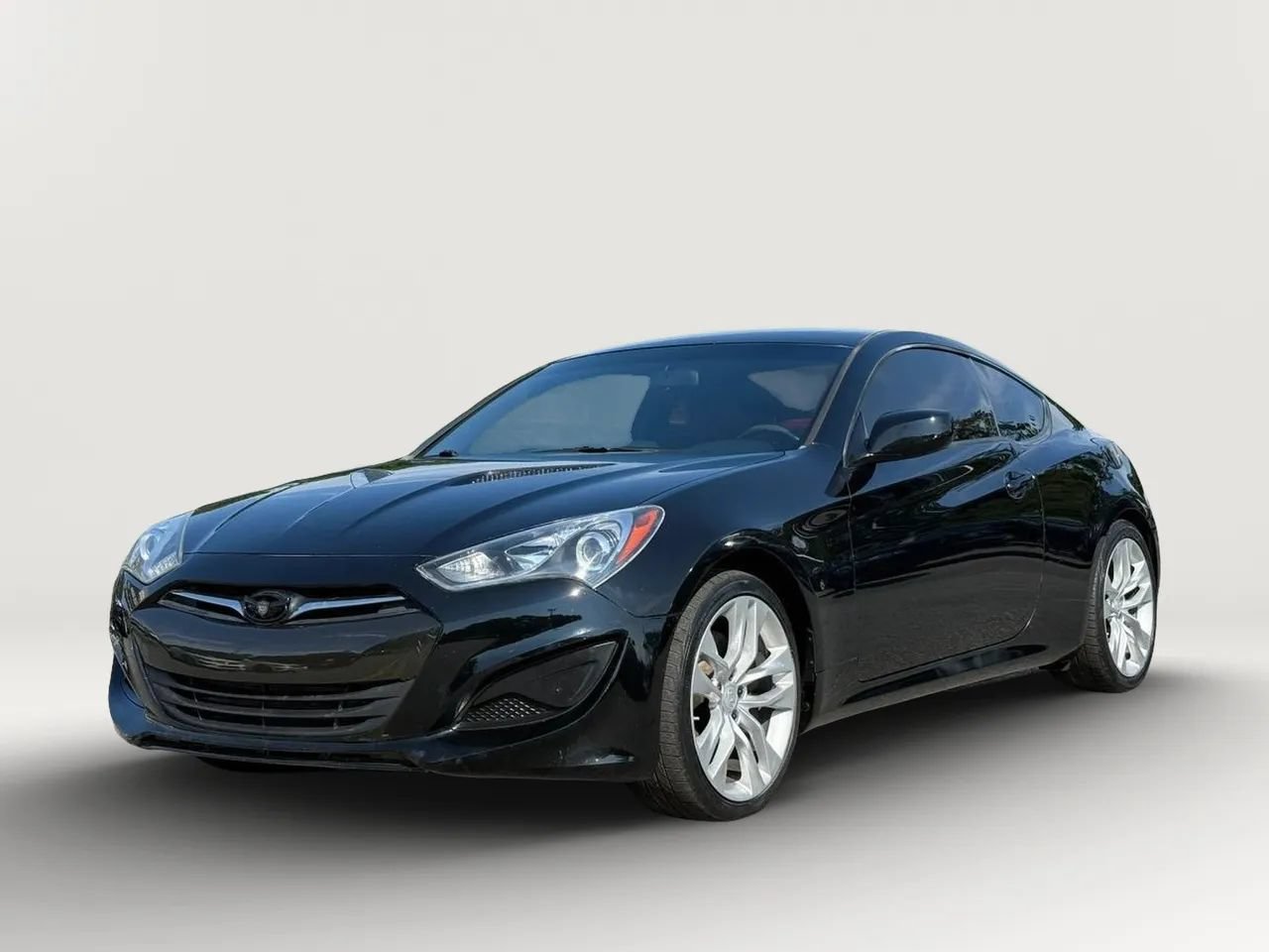 Used 2013 Hyundai Genesis 2.0T RWD image 1