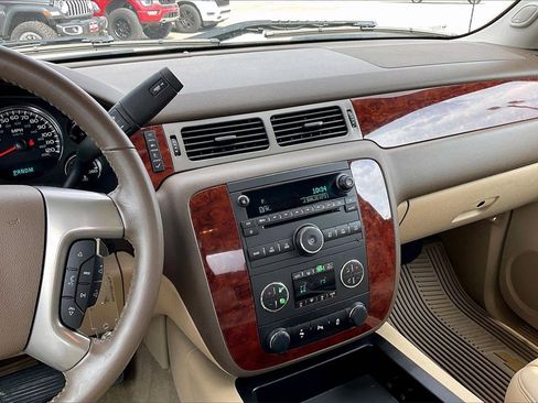 Used 2013 Chevrolet Silverado 1500 LTZ w/ LTZ White Diamond Edition image 9