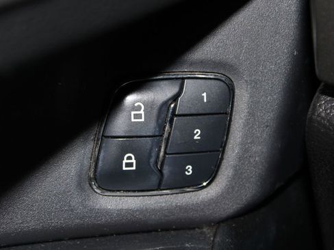 Used 2018 Ford Expedition XLT w/ Equipment Group 202A image 26