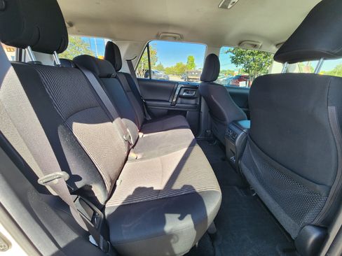 Used 2022 Toyota 4Runner TRD Off-Road AWD/4WD image 14