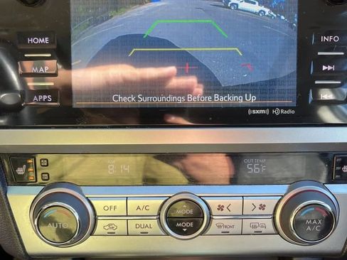 Used 2016 Subaru Outback 2.5i Limited AWD/4WD image 28