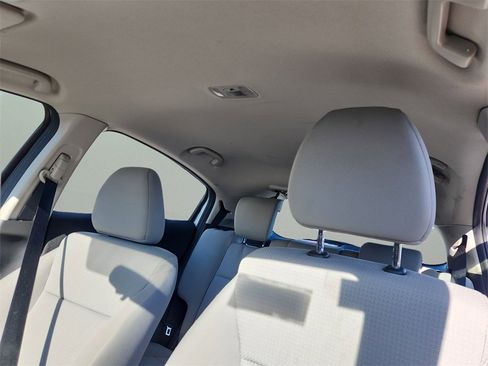 Used 2019 Honda HR-V LX image 17