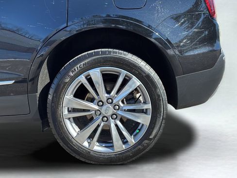 Certified 2023 Cadillac XT5 Premium Luxury w/ LPO, Floor Liner Package image 18