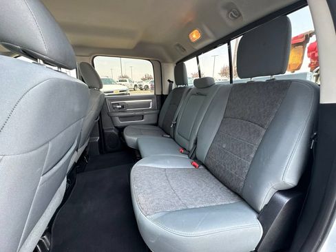 Used 2016 RAM 3500 SLT w/ Cold Weather Group AWD/4WD image 34