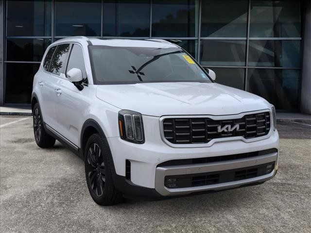 Used 2023 Kia Telluride SX FWD image 2