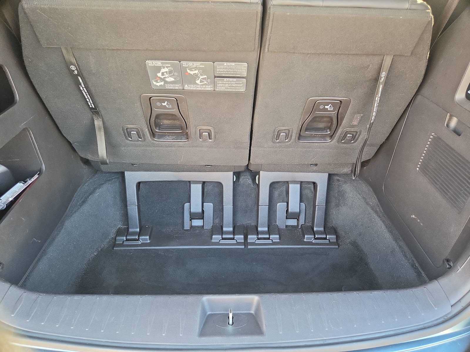 Used 2022 Kia Carnival SX FWD image 4