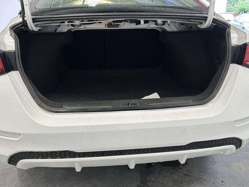 Used 2024 Nissan Sentra S FWD image 11