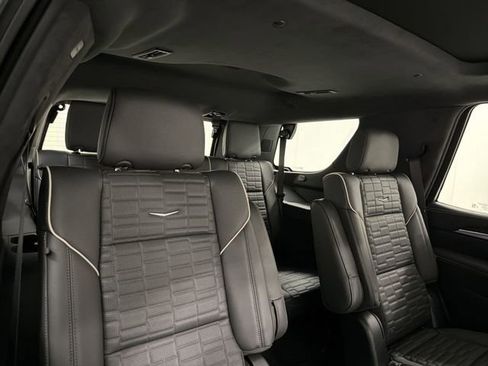 Used 2025 Cadillac Escalade Sport Platinum AWD/4WD image 25