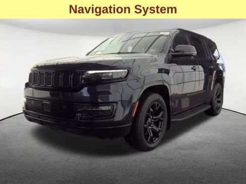 Used 2025 Jeep Wagoneer Series II AWD/4WD image 4