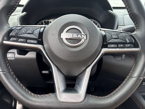 Used 2025 Nissan Altima 2.5 SR AWD/4WD image 15