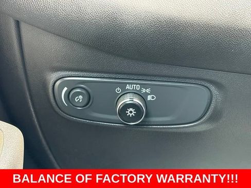 Used 2024 Chevrolet Equinox LT FWD image 19
