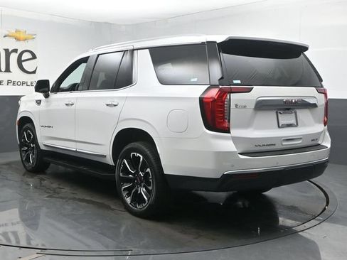 Used 2023 GMC Yukon SLT w/ SLT Luxury Package AWD/4WD image 42