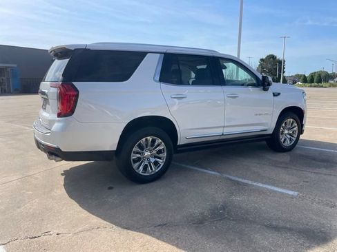 Certified 2022 GMC Yukon Denali w/ Advanced Technology Package RWD image 4