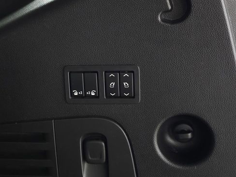 Used 2015 GMC Yukon SLT image 8