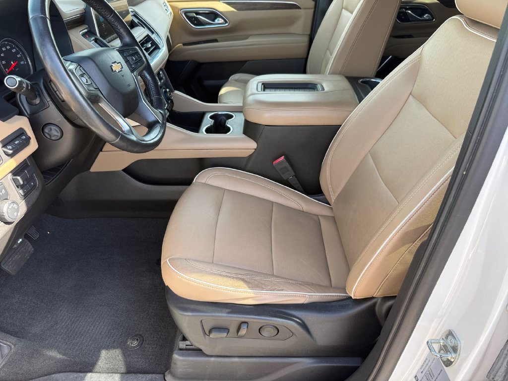 Used 2021 Chevrolet Tahoe Premier w/ Premium Package AWD/4WD image 10