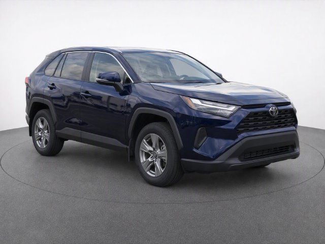 Used 2024 Toyota RAV4 XLE w/ Convenience Package FWD image 2