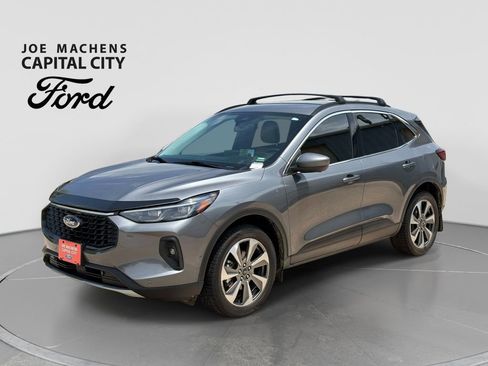 Used 2024 Ford Escape Platinum w/ Premium Technology Package AWD/4WD image 9