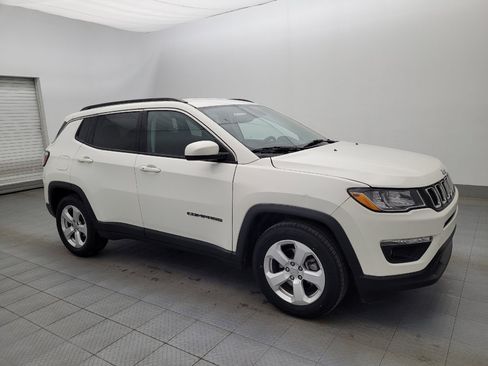 Used 2021 Jeep Compass Latitude image 11