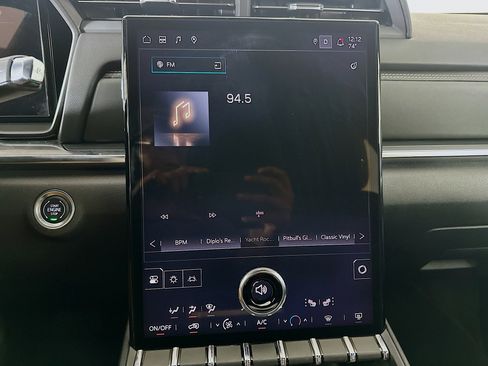 Used 2025 GMC Terrain Elevation image 21