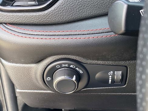 Used 2023 Dodge Durango GT image 19