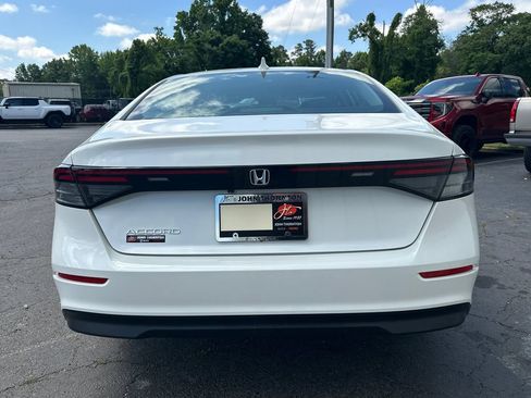 Used 2023 Honda Accord EX image 7
