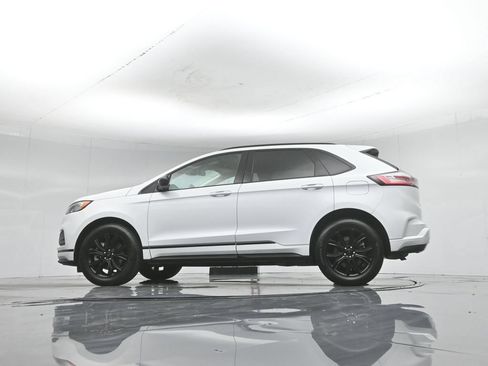 Used 2022 Ford Edge SE w/ Black Appearance Package AWD/4WD image 53
