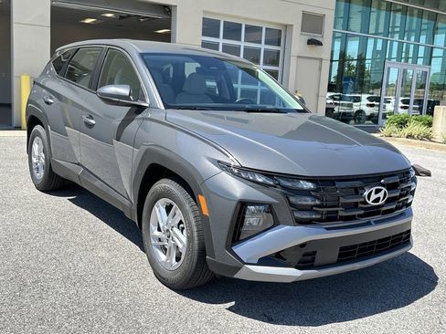 New 2026 Hyundai Tucson SE FWD image 2