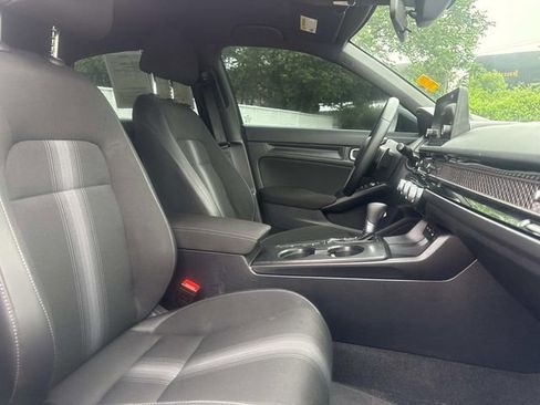 Used 2025 Honda Civic Sport image 8