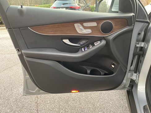 Certified 2022 Mercedes-Benz GLC 300 4MATIC w/ Premium Package Lite image 18