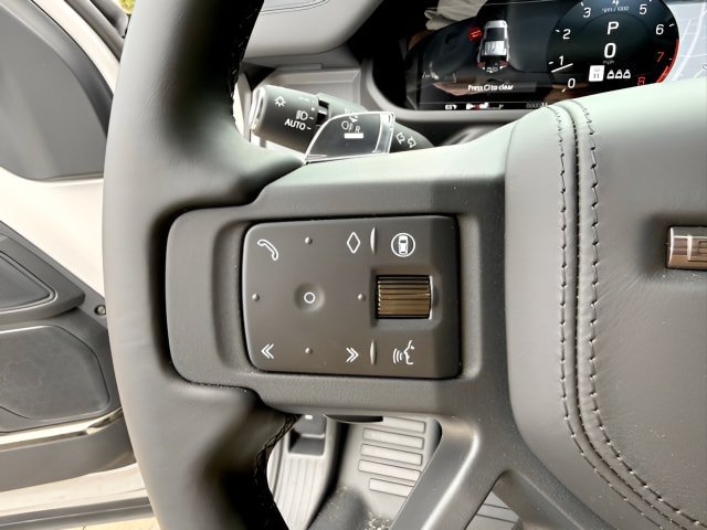 New 2026 Land Rover Defender 110 OCTA AWD/4WD image 66